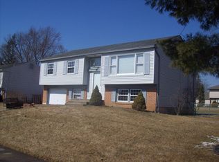 1049 Surrey Rd, Somerdale, NJ 08083