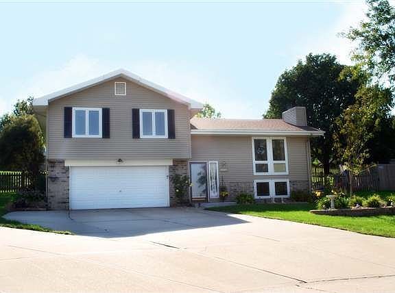3rd image of 5806 N 127th Avenue Cir