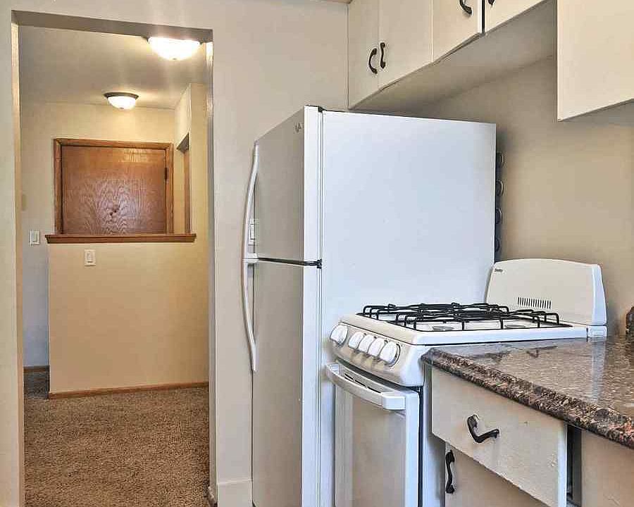 1st image of 1871 7th St E APT 7