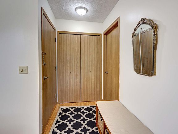 3rd image of 6260 Magda Dr Unit A