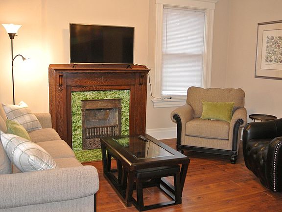 2nd floor living room