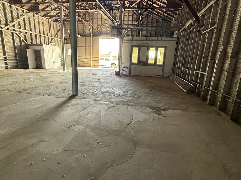 2031 W Front St — Photo 10