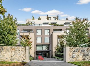 7228 Adera St #702, Vancouver, BC V6P 5B9