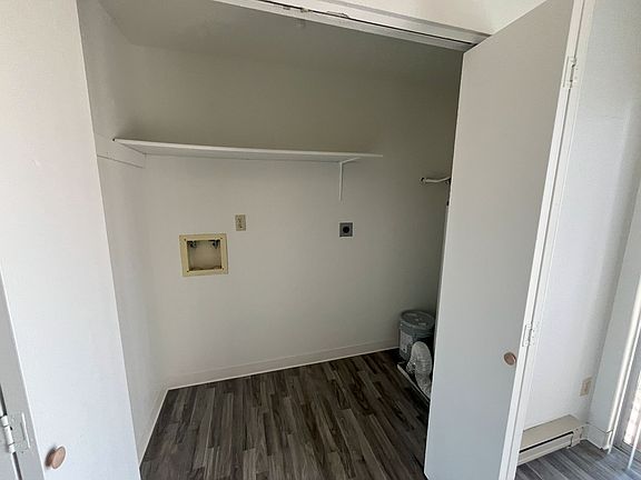 2nd image of 1521 W Sandalwood Dr