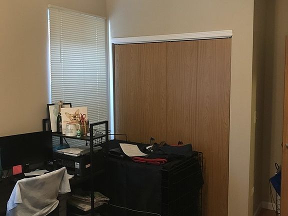 4th image of 2215 W Medill Ave #2