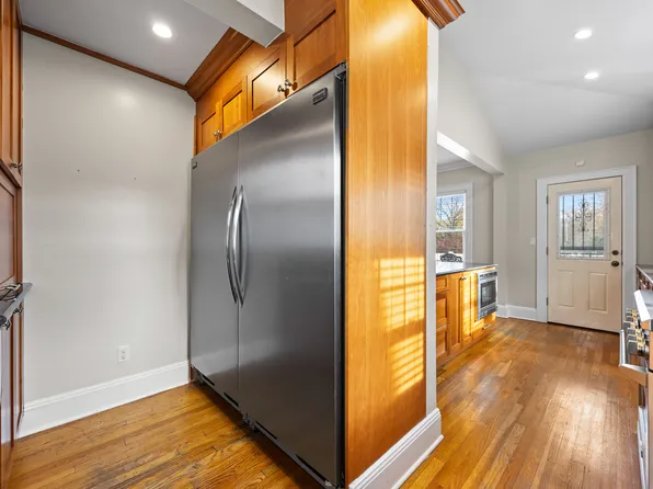 146-36 13th Avenue image 9 of 27