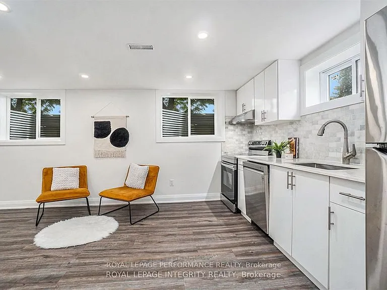 26 B Majestic Dr — Photo 3