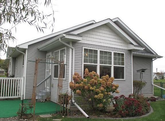 4th image of 1108 Blossom Blvd NW