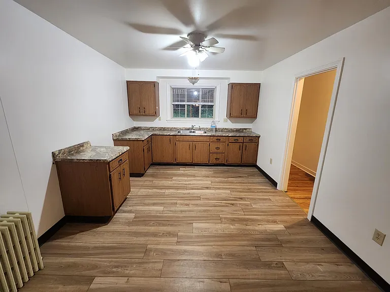 114 W Main St — Photo 5