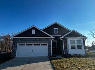 52 Aldersgate Dr, Delaware, OH 43015