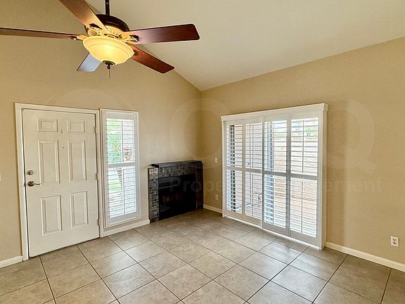 3rd image of 2019 W Lemon Tree Pl Unit 1183