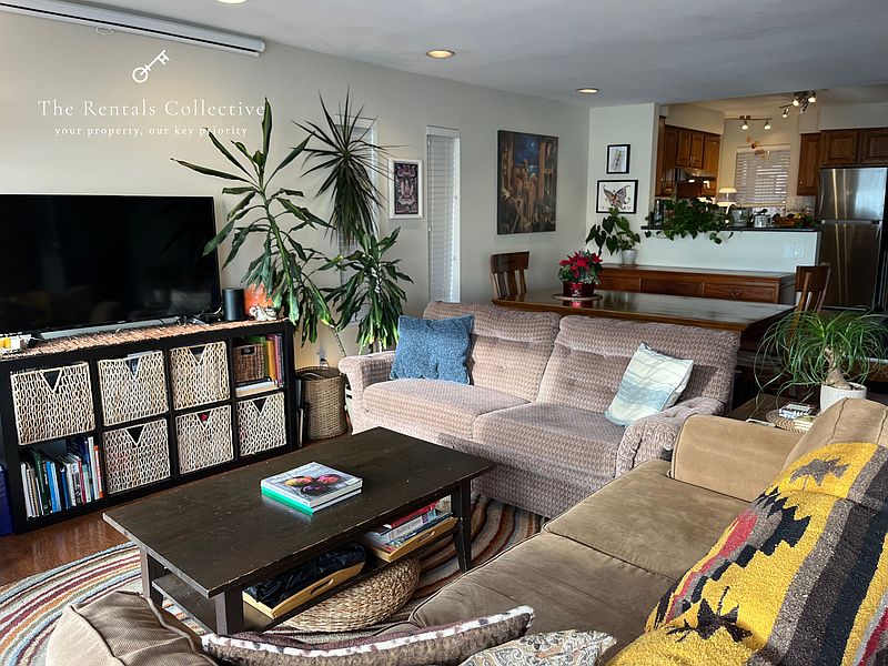 White Rock House for rent - 2 Bedrooms — photo 23