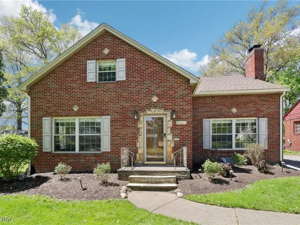 692 Roslyn Ave, Akron, OH 44320