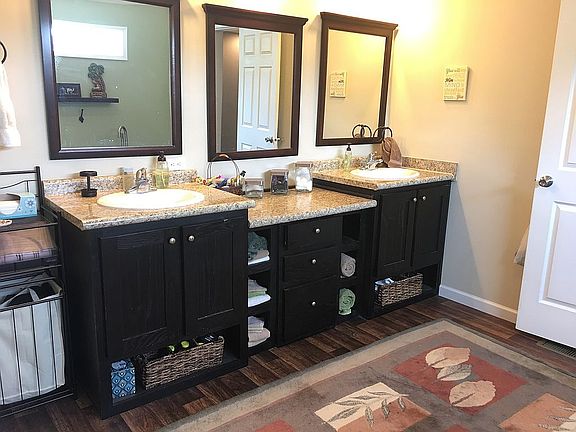 master bath dual sinks