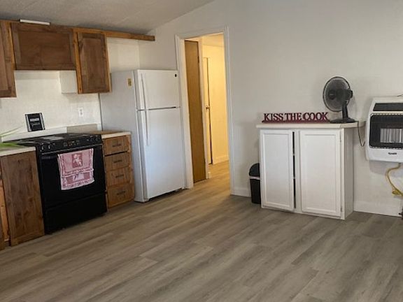2nd image of 3724 County Road 458