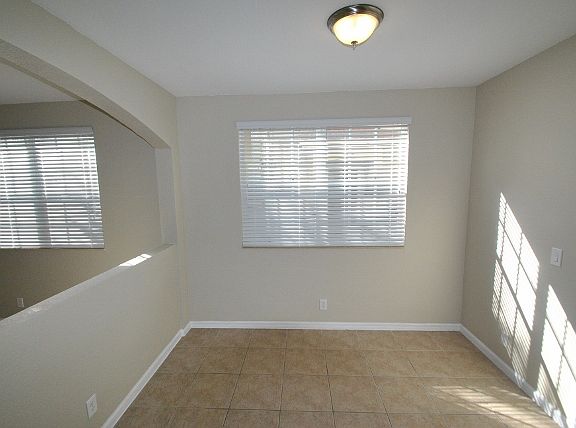 4th image of 4803 N Wickham Cir Unit C