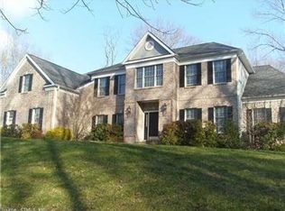 99 Beecher Rd, Woodbridge, CT 06525