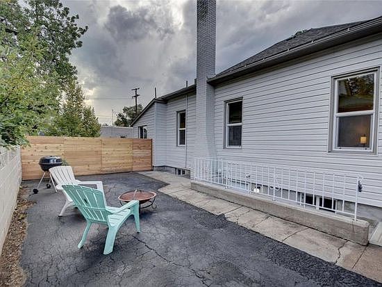 Side Yard and Private Entrance