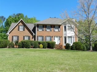 290 Ridgemont Dr, Fayetteville, GA 30215