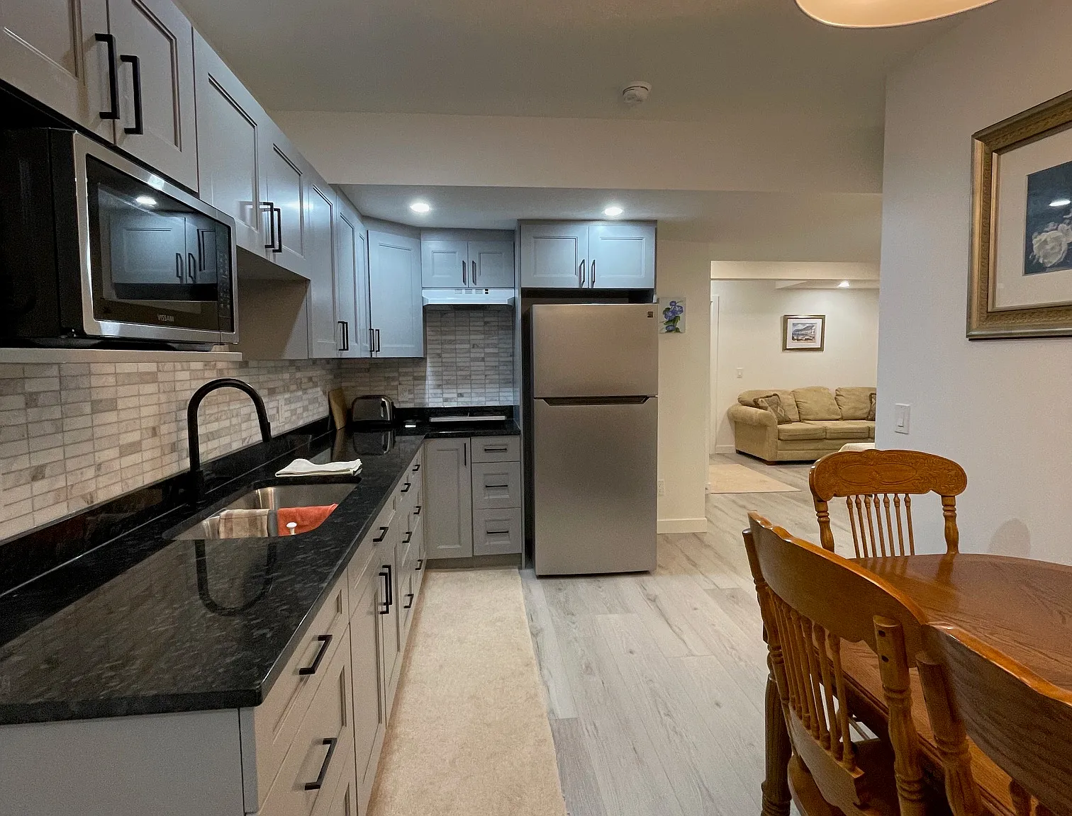 Furnished BSMT 3013 Dixon Landing SW, Edmonton, AB — Photo 3