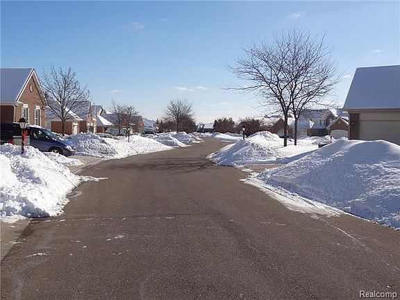 3rd image of 39518 Village Run Dr #159