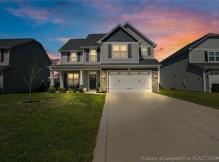 1645 Seattle Slew Ln, Hope Mills, NC 28348