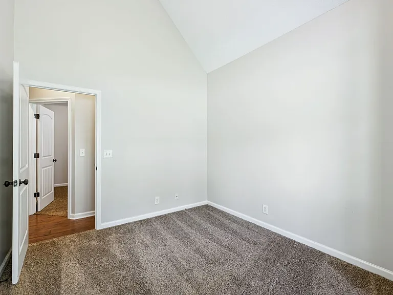 634 Hidden Valley Dr — Photo 19