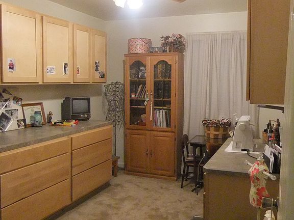 4th bedroom/sewing room