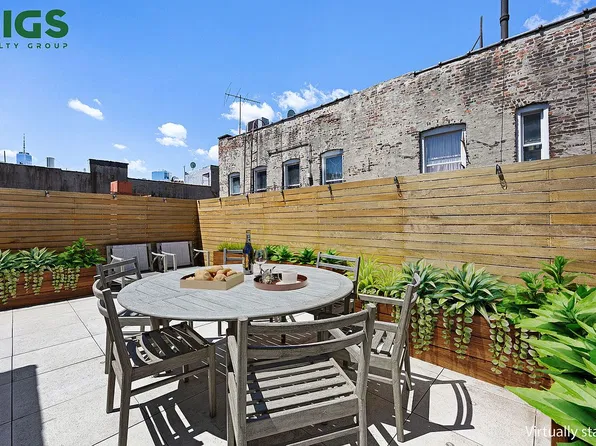70 W 3rd St #Penthouse 3, New York, NY 10012