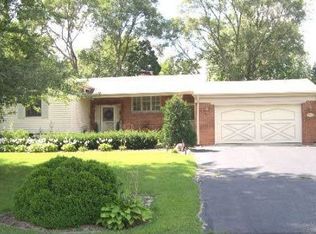 8040 Highland Ave, Downers Grove, IL 60516