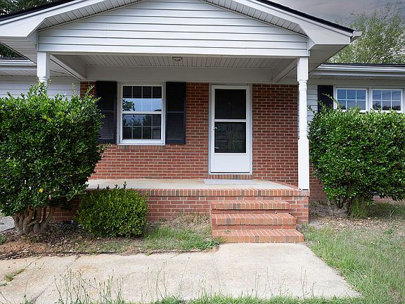 4th image of 529 Clifford Ave