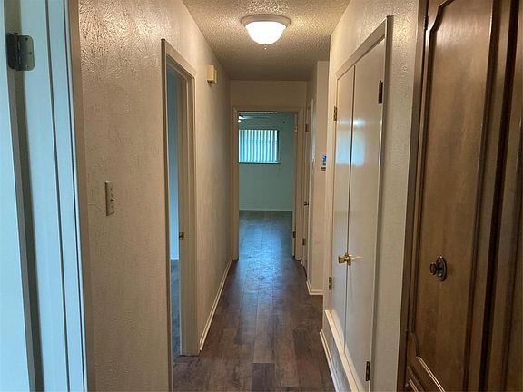 3rd image of 925 Boone Dr #925
