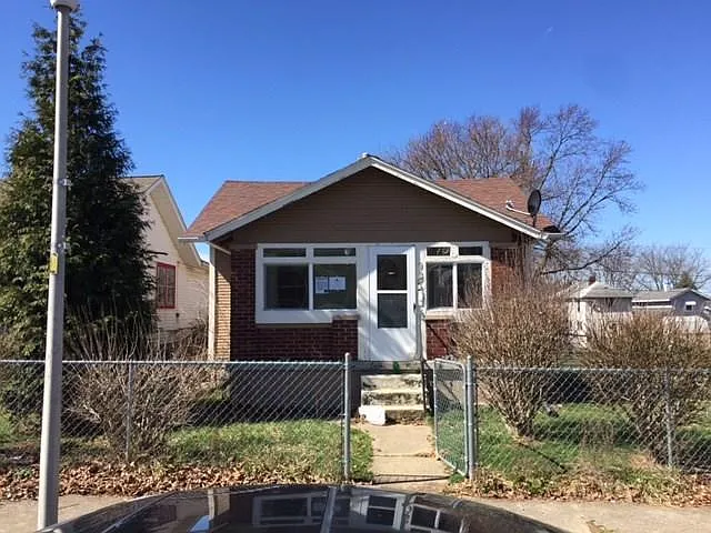 928 S 11th St photo 1