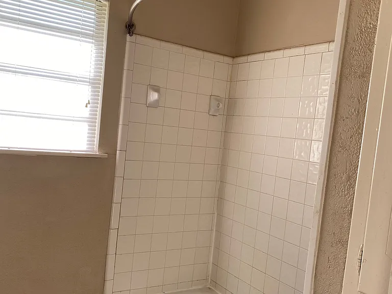 4808 Sunset Ter — Photo 20