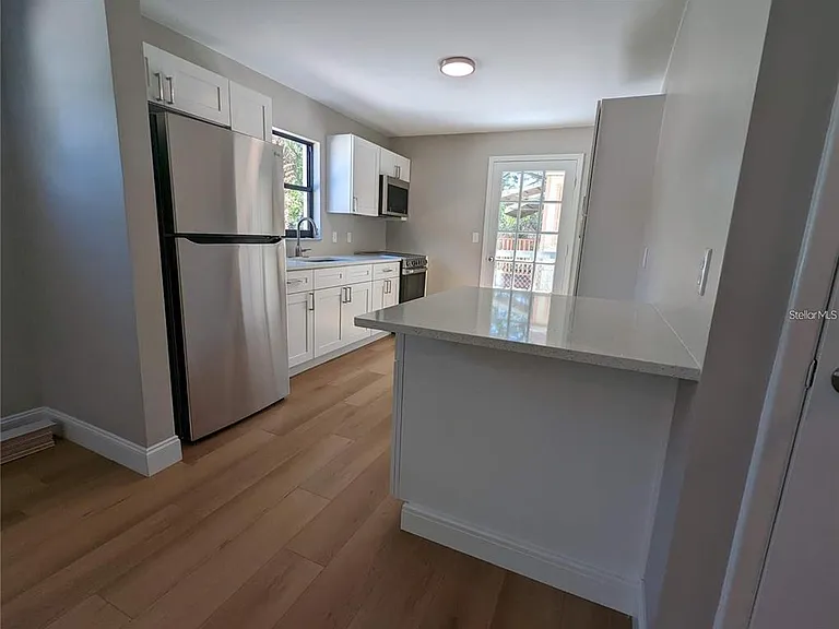 1922 Springtime Ave — Photo 8