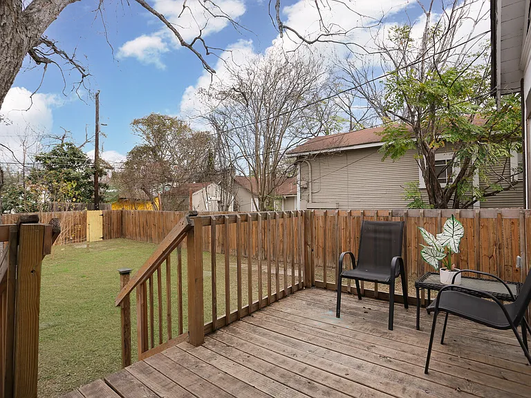 1007 Avant Ave — Photo 27