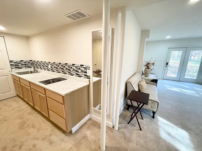 12923 Circle Dr #B — Photo 3