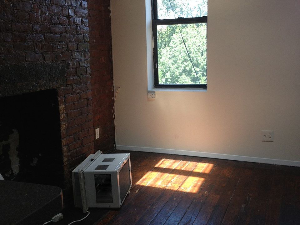 1st image of 154 E 7th St APT 8