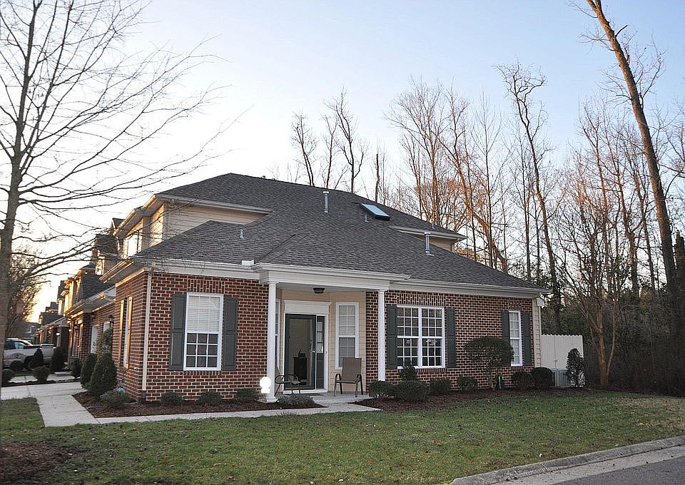 1st image of 5845 Trowbridge Ct