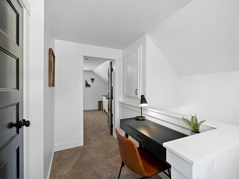 828 N 6th St — Photo 3
