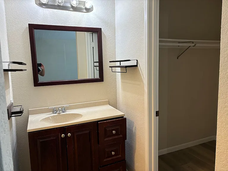 239 Almondtree Ln — Photo 15