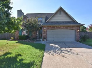 800 N Yellowood Ave, Broken Arrow, OK 74012