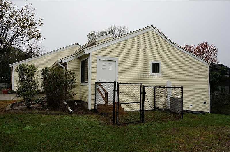 1st image of 2108 Crescent Blvd