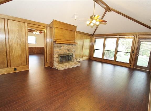 5th image of 1306 Sandy Creek Dr