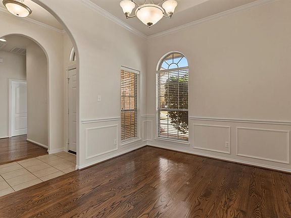 3rd image of 6103 Rockby Ct