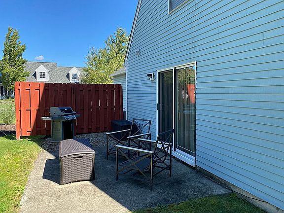 5th image of 14432 Thatchers Ln #118