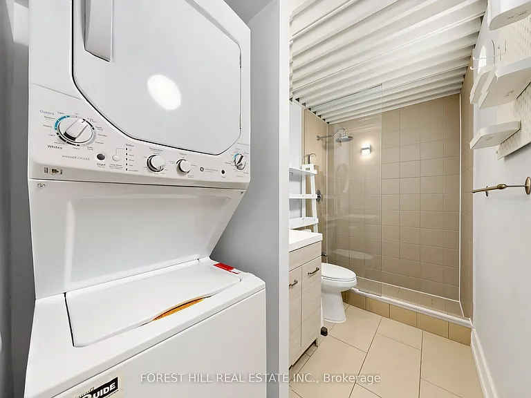 21 Nassau St #301 — Photo 10