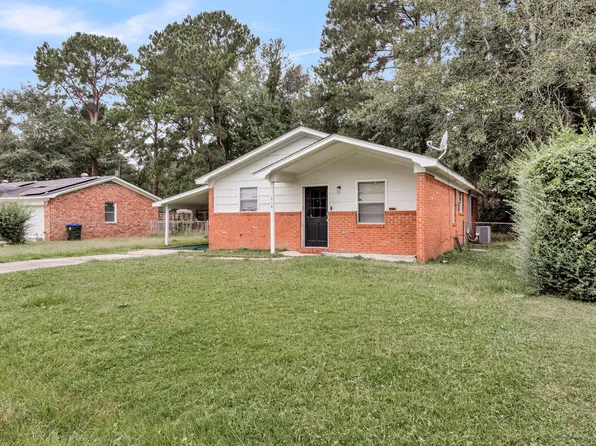 218 Gardenia St, Summerville, SC 29483