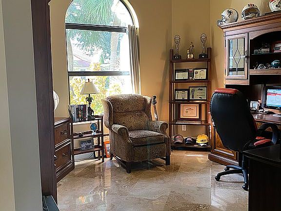 5th image of 2060 SW 59th Ave