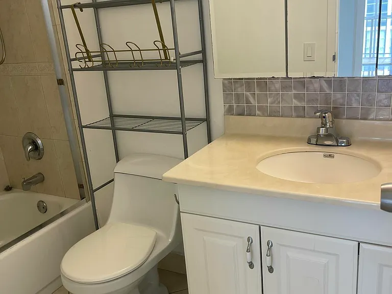 801 Three Island Blvd #306 — Photo 15